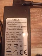 Acculader  Rih  L1 v2, Fietsen en Brommers, Pyter jurjensstrjitte stiens, Zo goed als nieuw, Www.Rih.nl, Rih