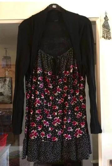 Super mooi jurkje met bolero eraan vast maat M/L nu 19,99€ beschikbaar voor biedingen