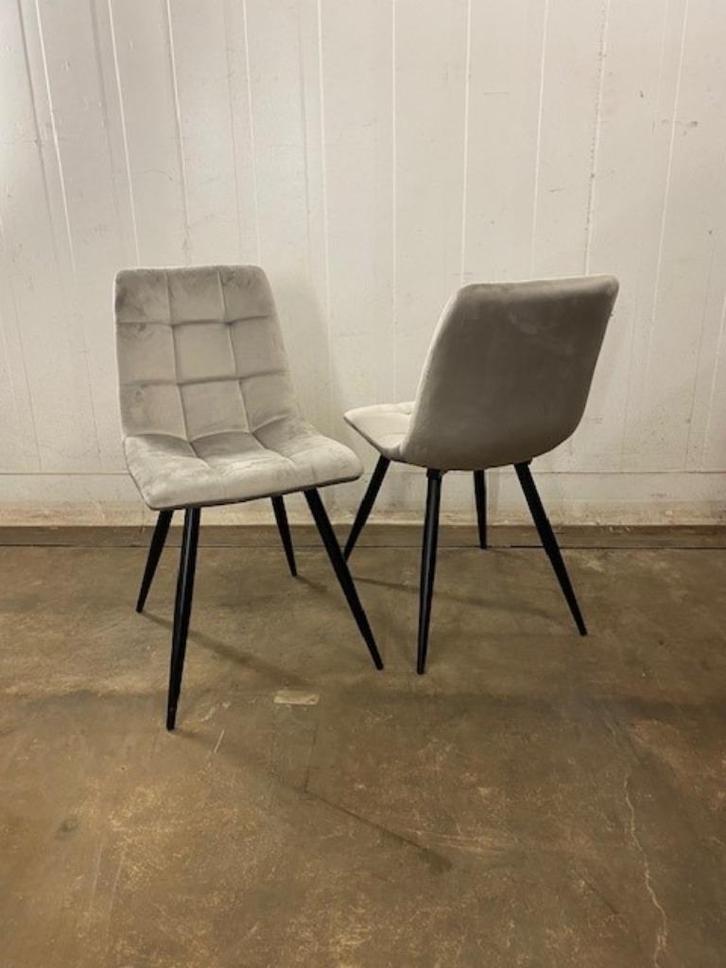 17 luxe horeca restaurant eetkamer stoelen velvet grijs, Huis en Inrichting, Stoelen, Nieuw, Vijf, Zes of meer stoelen, Metaal