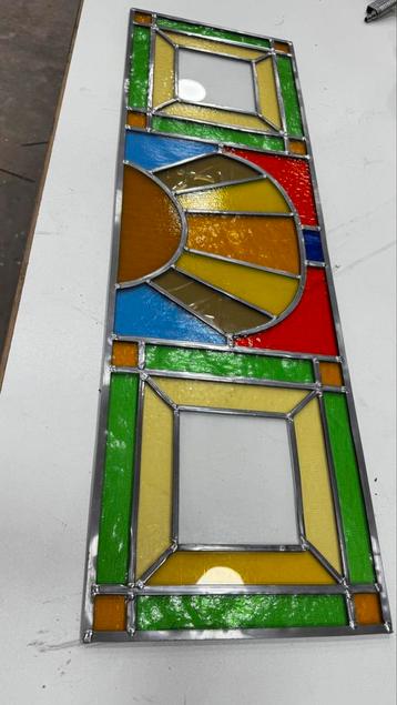 Glas-in-lood raam beschikbaar voor biedingen