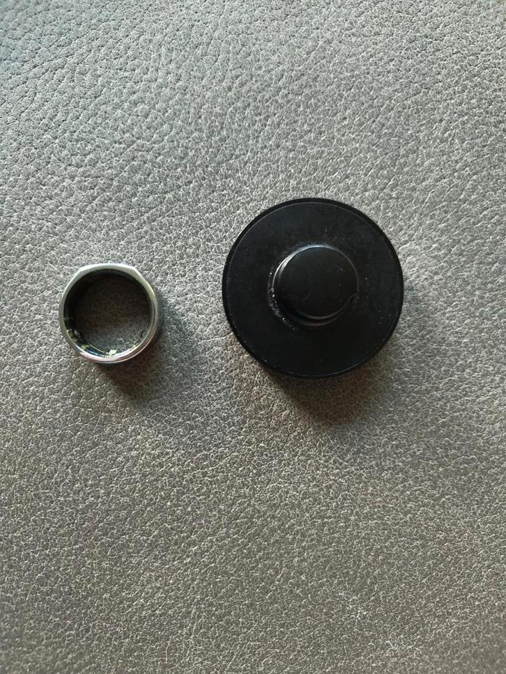 Oura Ring - Maat 11, Sieraden, Tassen en Uiterlijk, Activity trackers, Gebruikt, Android, Zilver, Waterdicht, Ophalen of Verzenden