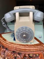 Telefoon met draaischijf voor aan de muur, Ophalen of Verzenden, Zo goed als nieuw, Met draaischijf