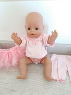 Baby Born met kleertjes, Kinderen en Baby's, Speelgoed | Poppen, Ophalen of Verzenden, Zo goed als nieuw, Babypop