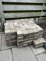 Gratis op te halen 239 stuks 10x10, Tuin en Terras, Tegels en Klinkers, Ophalen, Gebruikt, Beton, Klinkers