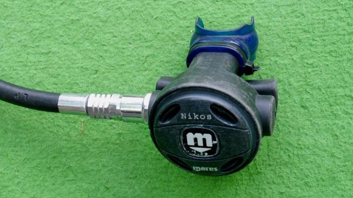 Mares Nikos automaat voor ademset, Watersport en Boten, Duiken, Gebruikt, Overige typen, Ophalen of Verzenden