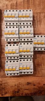 diverse hager  geyer automaten  bel trafo  eaton hulpcontact, Hobby en Vrije tijd, Ophalen of Verzenden, Gebruikt