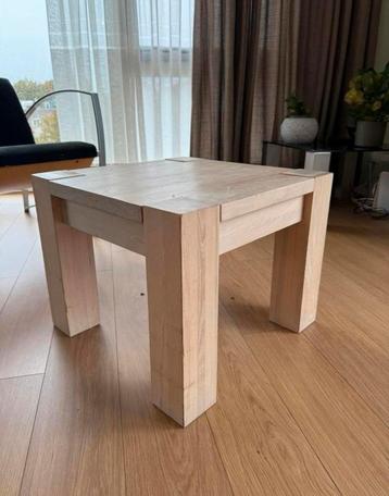 Eikenhouten tafeltje, vandaag of morgen ophalen beschikbaar voor biedingen