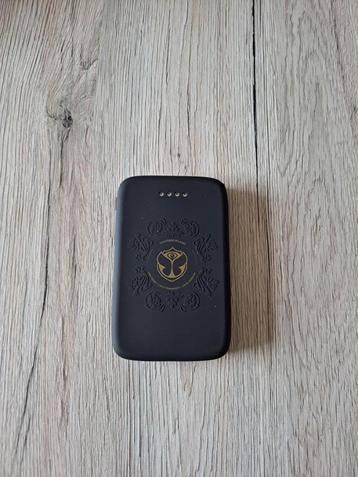 powerbank Tomorrowland beschikbaar voor biedingen