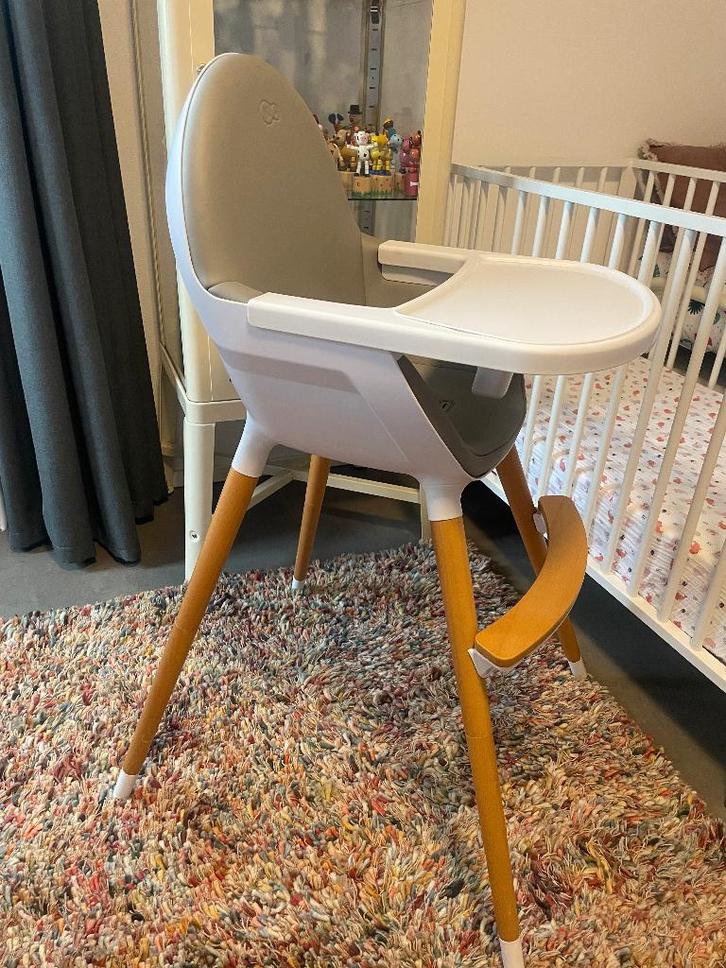 Kinderkraft FINI kinderstoel, ideaal voor bij opa en oma, Kinderen en Baby's, Kinderstoelen, Gebruikt, Overige typen, Afneembaar eetblad