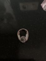 Melano ring met strass steentjes mt 17 / 18, Sieraden, Tassen en Uiterlijk, Ophalen of Verzenden, Zo goed als nieuw, 17 tot 18
