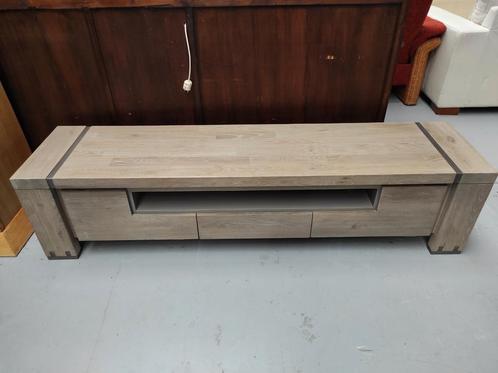 Avola Henders &Hazel tv meubel Lowboard, Huis en Inrichting, Kasten | Televisiemeubels, Zo goed als nieuw, Minder dan 100 cm, 25 tot 50 cm