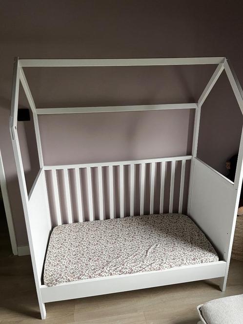 Ledikant/Peuterbed Wit (optioneel met matras), Kinderen en Baby's, Kinderkamer | Bedden, Zo goed als nieuw, Minder dan 140 cm
