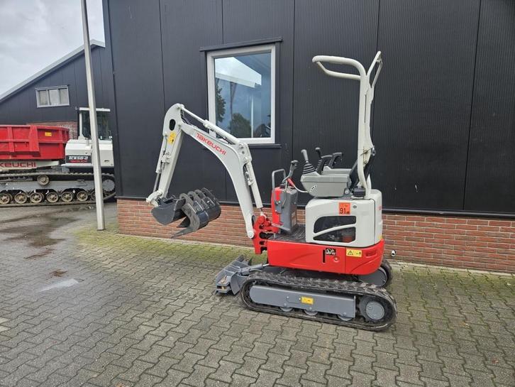 Takeuchi TB210R - 550 uur, Zakelijke goederen, Machines en Bouw | Kranen en Graafmachines, Graafmachine