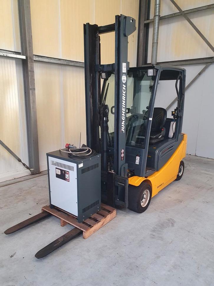Jungheinrich EFG 320 Heftruck - Elektrisch 2013 - 2302 hr, Zakelijke goederen, Machines en Bouw | Heftrucks en Intern transport