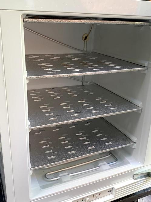 Zuinige Aeg A+ inbouwvriezer zgan.  ABB68211AF, Witgoed en Apparatuur, Vriezers en Diepvrieskisten, Zo goed als nieuw, Inbouw