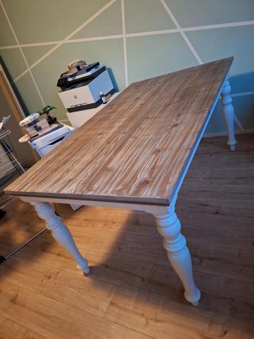 Landelijke eettafel/bureau - massief hout beschikbaar voor biedingen