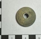 Bodemvondst D7 spinsteentje, Antiek en Kunst, Antiek | Keramiek en Aardewerk, Ophalen of Verzenden