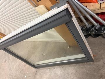 Dakraam velux GGL UK04 en 2x Dakraam velux CK01 beschikbaar voor biedingen