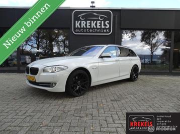 BMW 5-serie Touring 520d High Executive | Panorama | Leder beschikbaar voor biedingen
