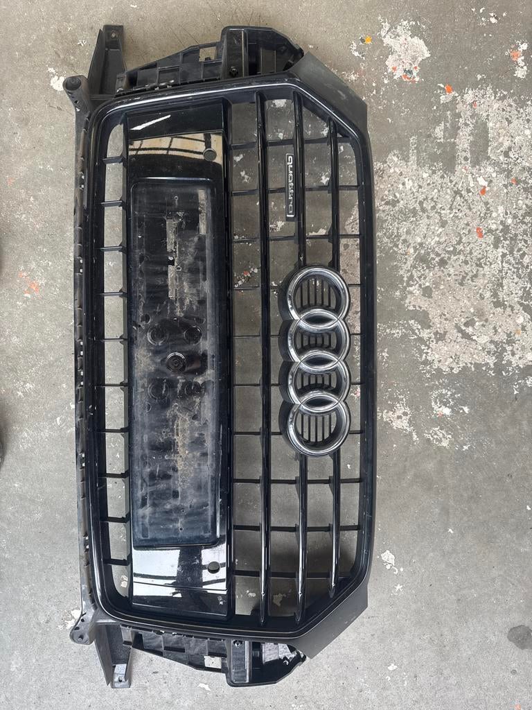 Audi Grille Zwart Q3 2017 origineel, Gebruikt, Voor, Bumper, Audi