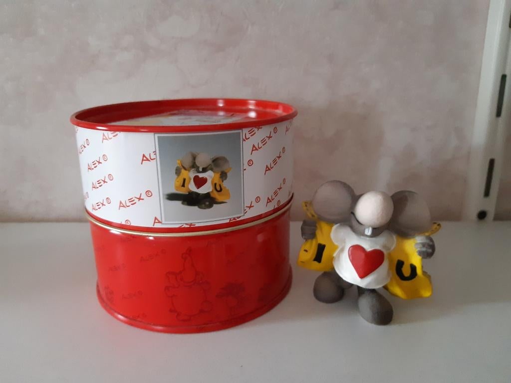 Alex Elephant beeldje 'I Love You' in blik, Ophalen of Verzenden, Zo goed als nieuw, Dier
