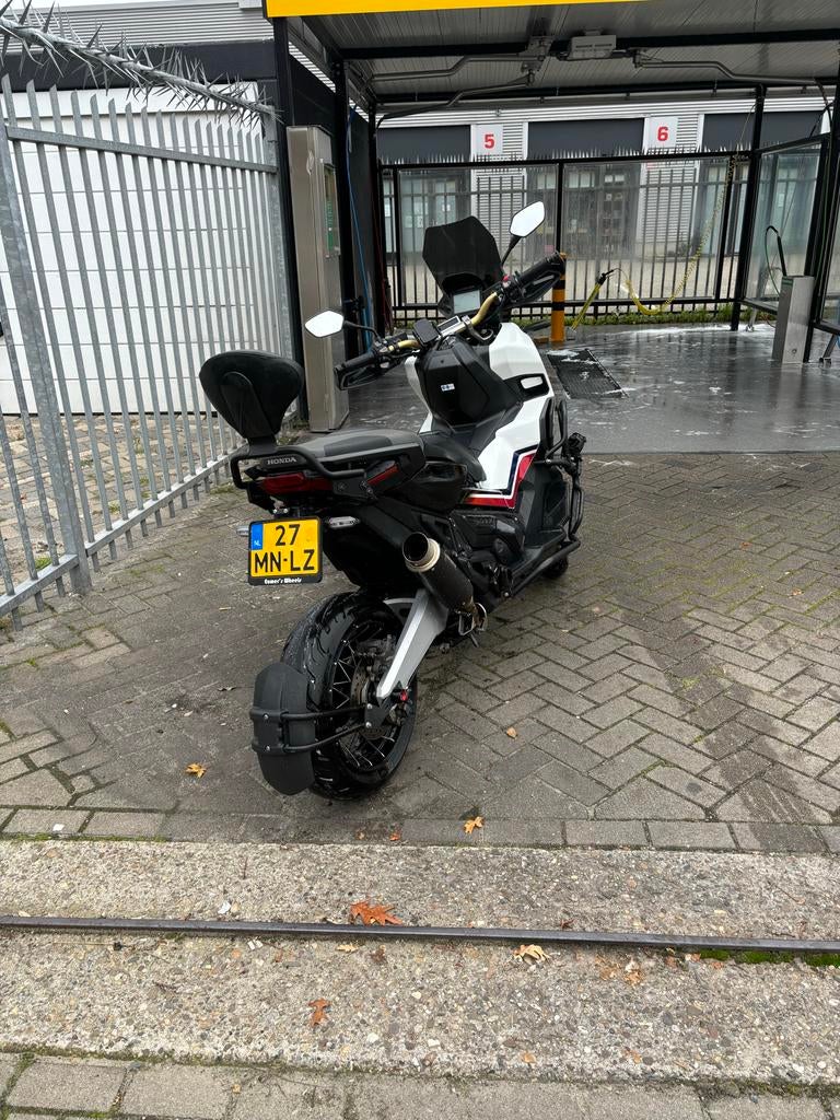 Honda X-ADV 750 2017 met Mivv uitlaat, Motoren, Onderdelen | Honda, Ophalen