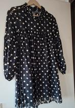 Lange damesblouse polka dots mt 38, Kleding | Dames, Ophalen of Verzenden, Zo goed als nieuw, Maat 38/40 (M), Zwart
