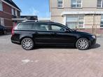Volvo V70 T4 (2013 ) Navi | Leder | Trekhaak | Zeer netjes, Voorwielaandrijving, 1596 cc, 15 km/l, 1487 kg