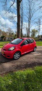 Toyota Aygo 1.0 VVT-i – Dealer onderhouden | Zuinig |, Voorwielaandrijving, Bluetooth, Zwart, 4 stoelen