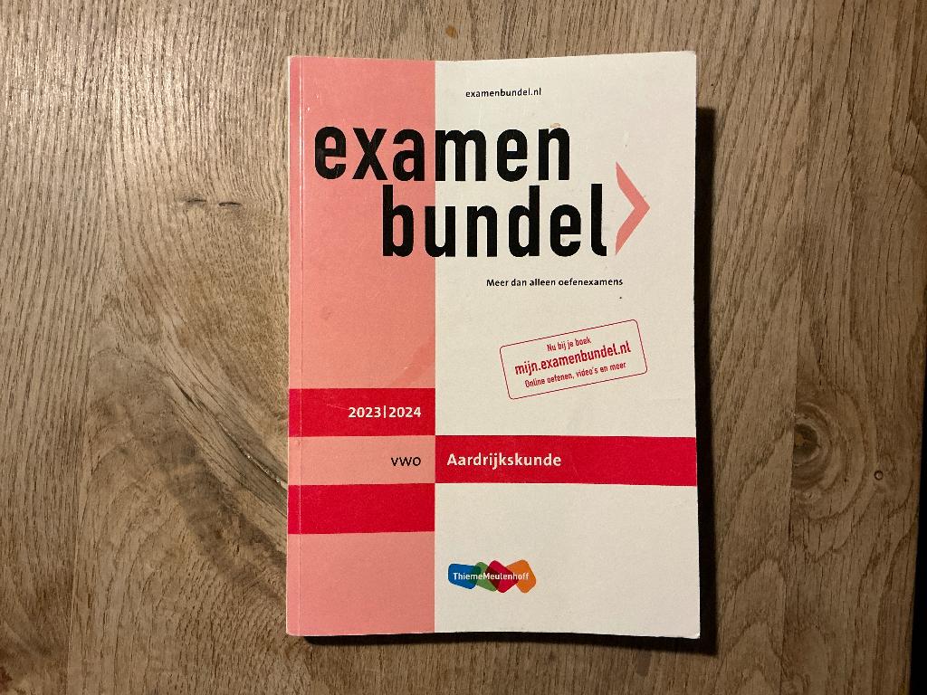 Examenbundel Aardrijkskunde VWO 24/25, Boeken, Schoolboeken, Ophalen of Verzenden, Gelezen, VWO, Aardrijkskunde