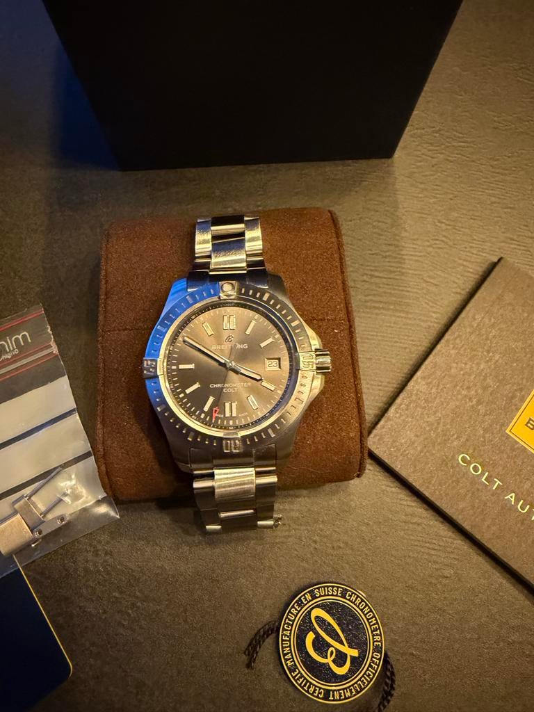Breitling Colt 41 Automatic Full Set Doos en Certificaat, Sieraden, Tassen en Uiterlijk, Horloges | Heren, Ophalen, Gebruikt, Staal