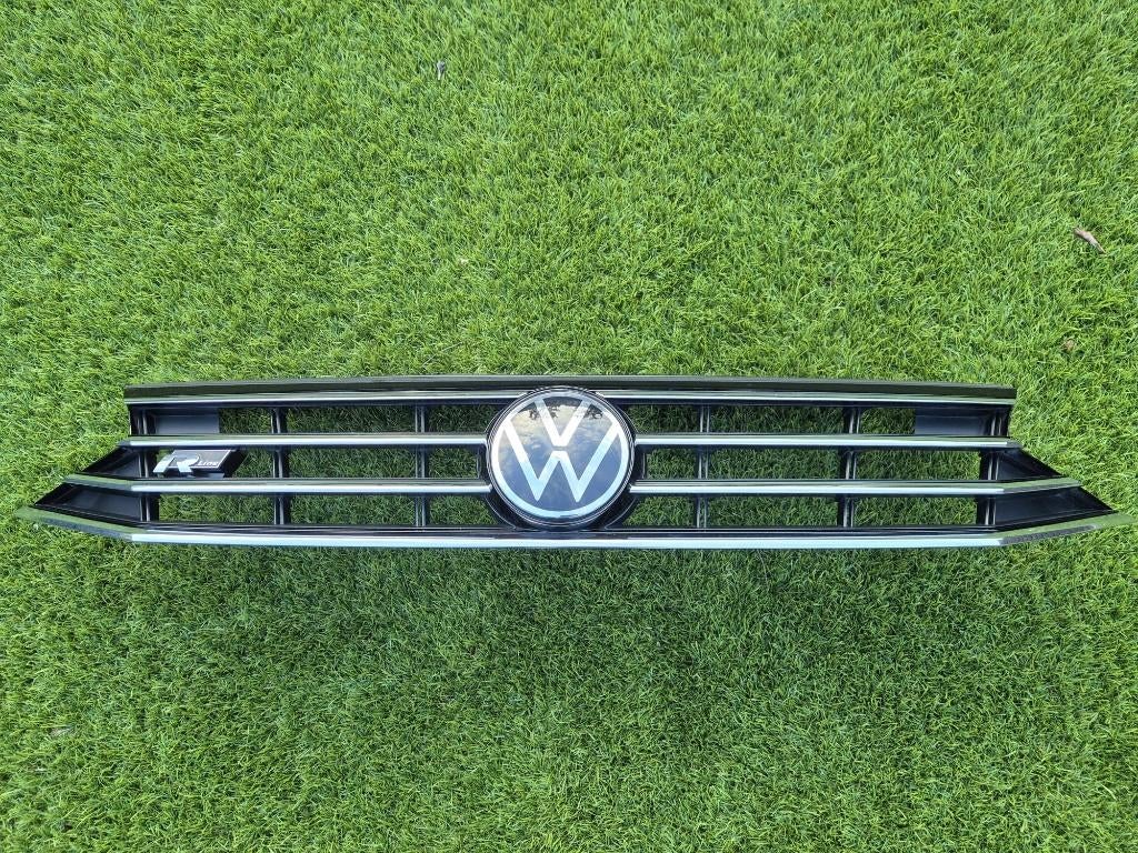 Volkswagen Passat B8 G3 (facelift) Grille, met R line adapt., Gebruikt, Ophalen of Verzenden, Bumper, Volkswagen