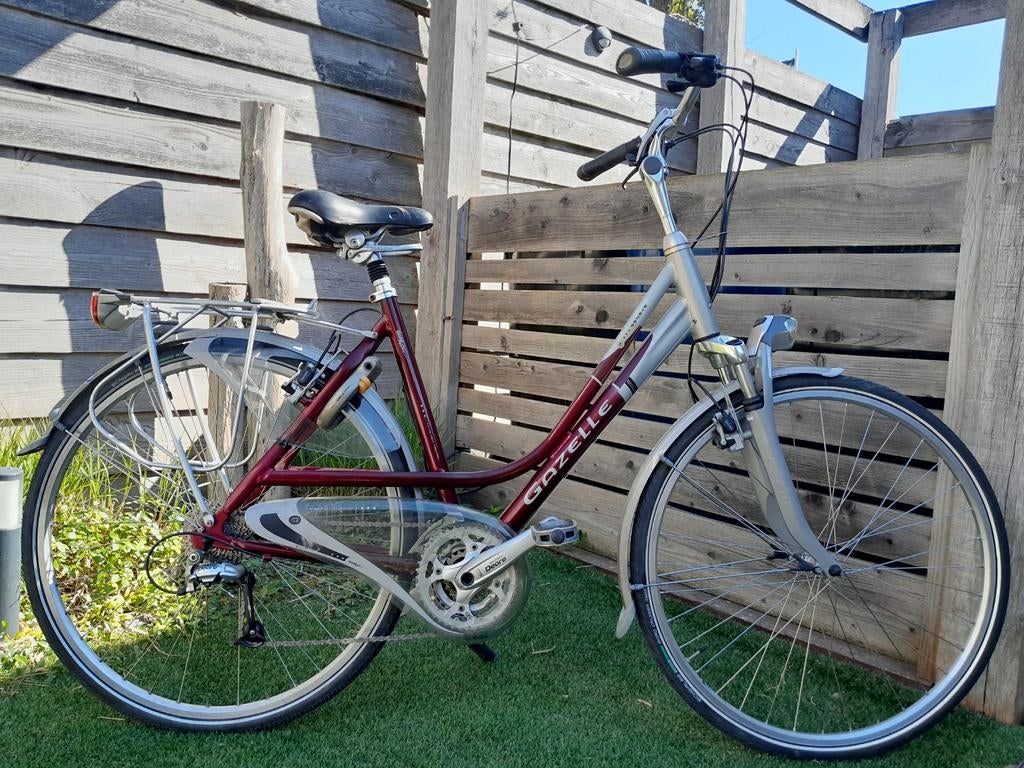 Gazelle Genève,  damesfiets 53cm 27 versnellingen nw banden!, Fietsen en Brommers, Ophalen, 28 inch, Velgrem, Meer dan 20 versnellingen