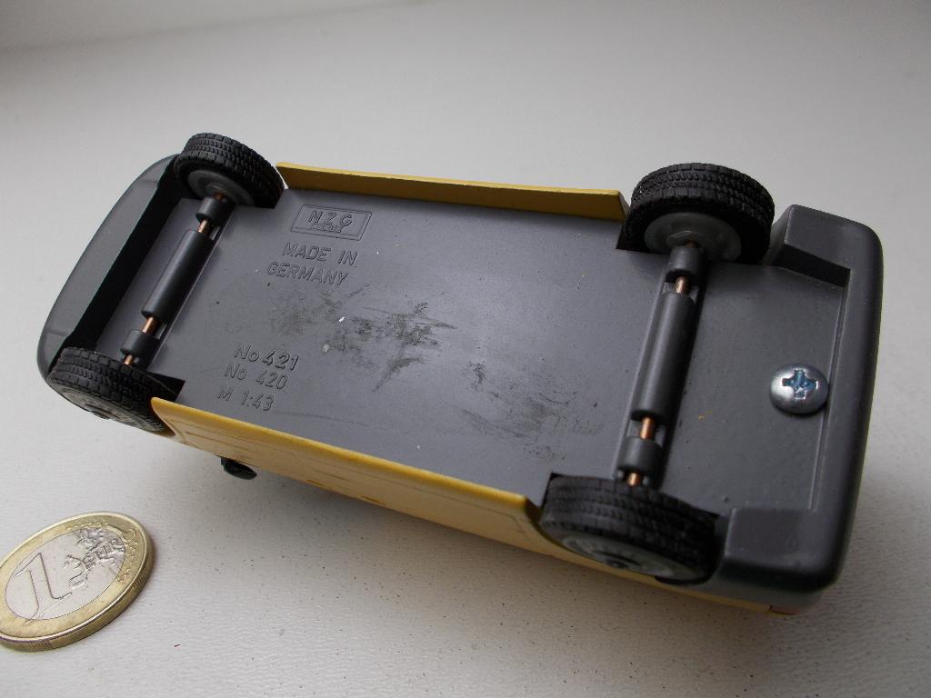 Vintage NZG Germany No. 420/421 MERCEDES BENZ VITO I.g.st., Ophalen of Verzenden, Zo goed als nieuw, Bus of Vrachtwagen, Overige merken