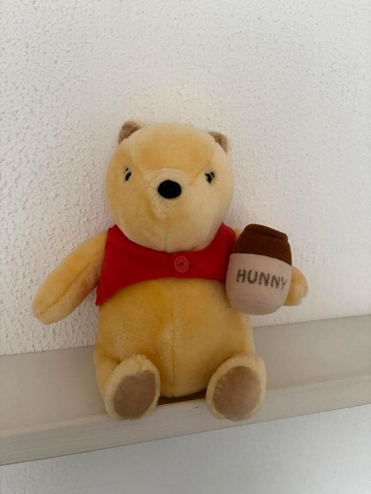 Winnie de Poeh knuffel met honingpot, Kinderen en Baby's, Speelgoed | Knuffels en Pluche, Zo goed als nieuw, Beer, Ophalen of Verzenden