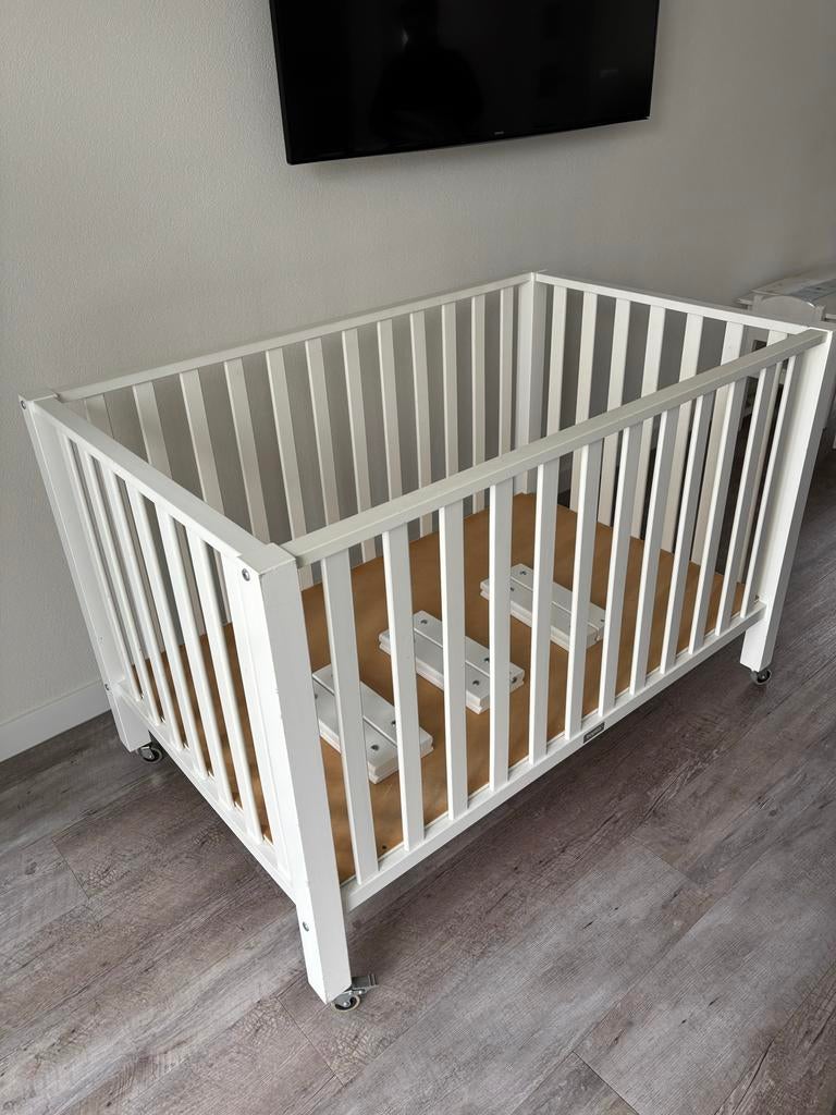 Tweeling box Bopita - Wit, verstelbaar en op wieltjes, Kinderen en Baby's, Boxen, Ophalen of Verzenden, Gebruikt, Rechthoekig