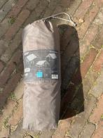Quechua Tarp 2.5 KG - Veelzijdig en Lichtgewicht, Ophalen, Gebruikt, Tot en met 2