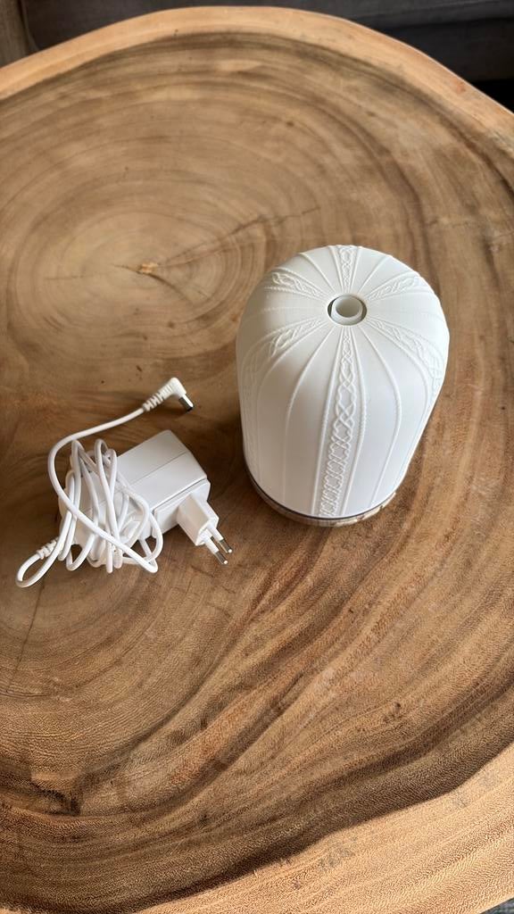 Mooie, fijne diffuser van Young Living, Huis en Inrichting, Woonaccessoires | Overige, Ophalen of Verzenden, Zo goed als nieuw