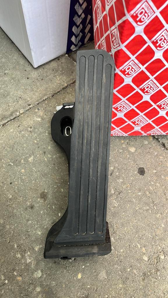 Gaspedaal sensor, Ophalen, Gebruikt