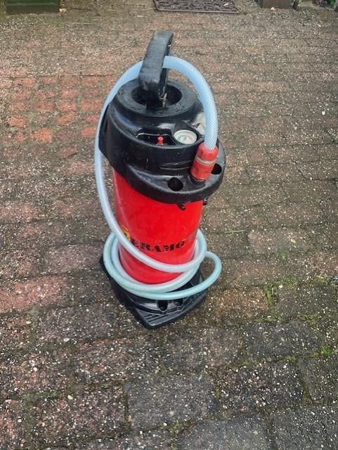 Drukvat voor water. Betonboren. Nat boren. Diamantboren., Ophalen, Gebruikt, Overige typen