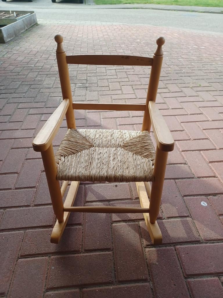 Houten kinderschommelstoel met rieten zitting, Kinderen en Baby's, Ophalen, Gebruikt, Stoel