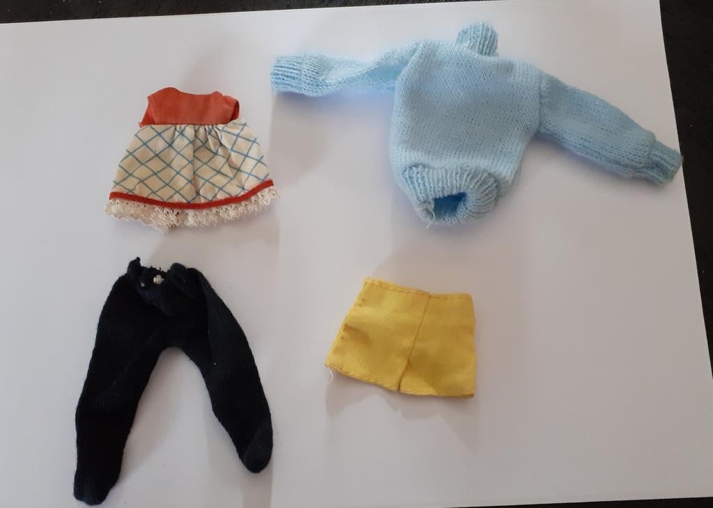 Vintage Mattel Tutti, Ricky kleding jaren 60, Verzamelen, Poppen, Ophalen of Verzenden, Gebruikt, Kleertjes