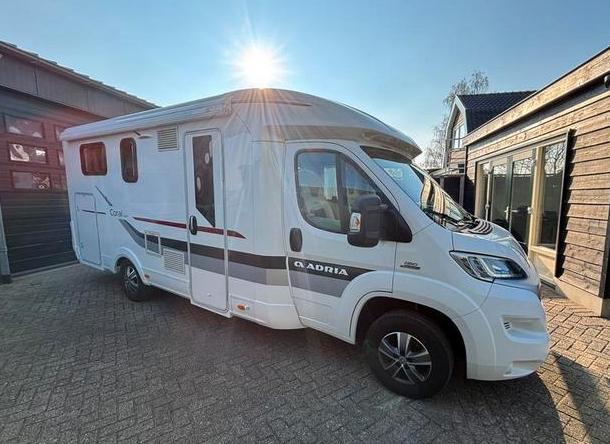Adria Coral S 600SC, Queensbed, 57000km, Caravans en Kamperen, Campers, Particulier, tot en met 2, Half-integraal, Adria, Fiat