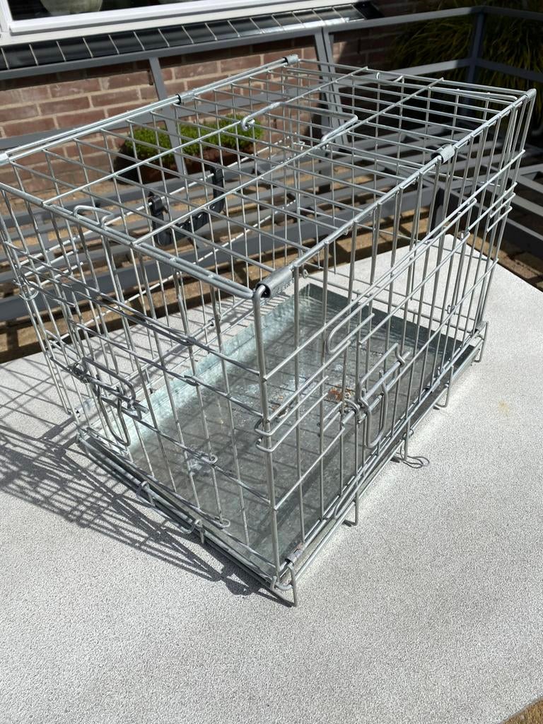 Kleine honden benche, Dieren en Toebehoren, Ophalen of Verzenden, Zo goed als nieuw, Minder dan 75 cm, Minder dan 65 cm