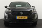 Peugeot e-2008 EV 50 kWh Black Line Warmtepomp Camera Navi L, Auto's, 136 pk, Gebruikt, Leder en Stof, Zwart
