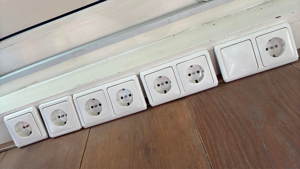 Gira afdekramen, centraalplaten en bedieningswip, Ophalen of Verzenden, Gebruikt, Overige typen