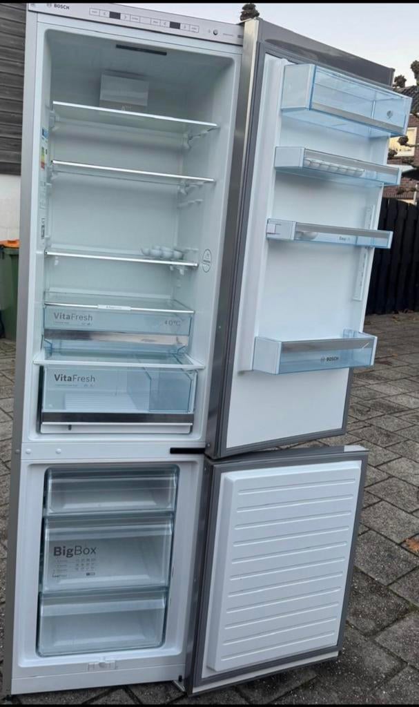 Koelkast bosch IJSKASTEN ( R.V.S) A+++, Witgoed en Apparatuur, Vriezers en Diepvrieskisten, Gebruikt, 160 cm of meer, Energieklasse A of zuiniger