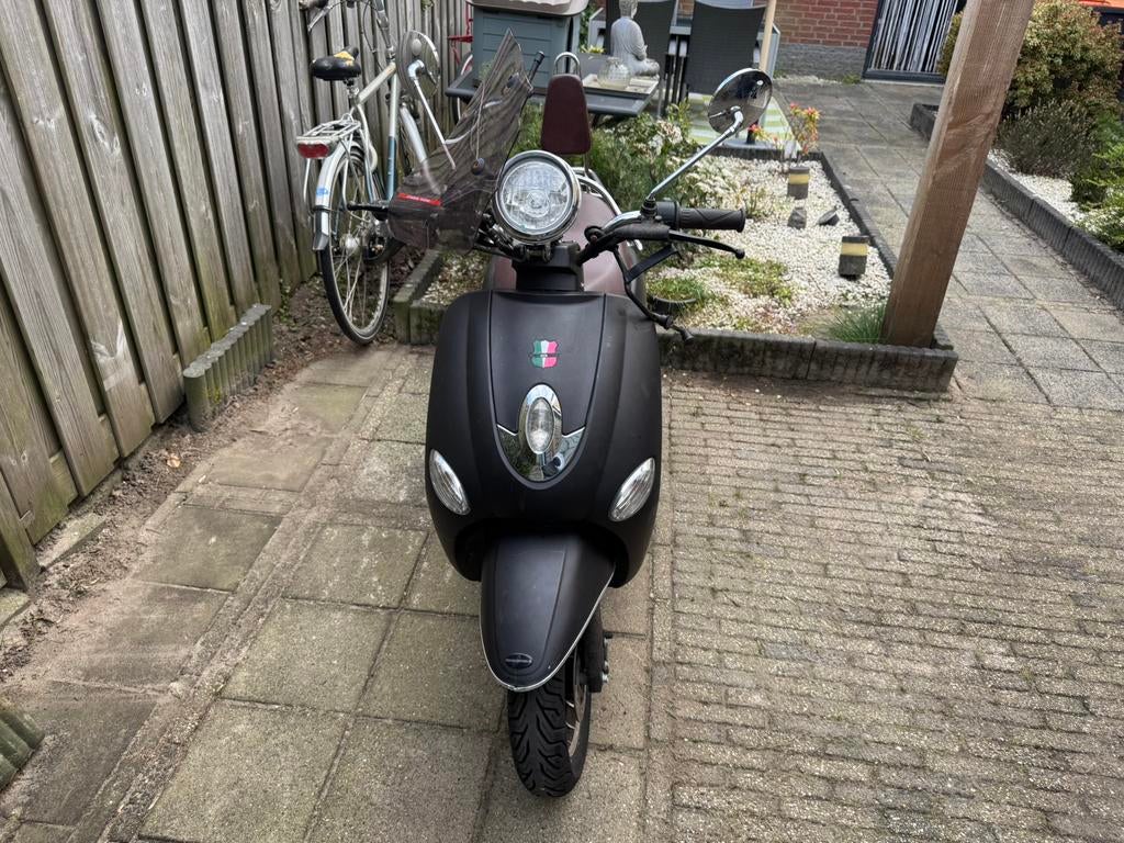 GTS Piemonte 50 (2019) – voor onderdelen, Fietsen en Brommers, Snorfietsen en Snorscooters, Gebruikt, Benzine, Ophalen, Overige merken