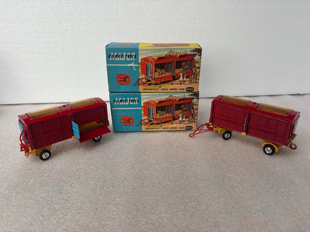 CORCITOYS 2x circuswagen nr 1123 in OVP, Hobby en Vrije tijd, Modelauto's | 1:87, Ophalen of Verzenden, Overige typen, Corgi