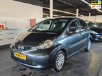Toyota Aygo 1.0-12V +/AIRCO/5-DEURS/N.A.P/BOEKJES/, Voorwielaandrijving, Stof, Gebruikt, Zwart